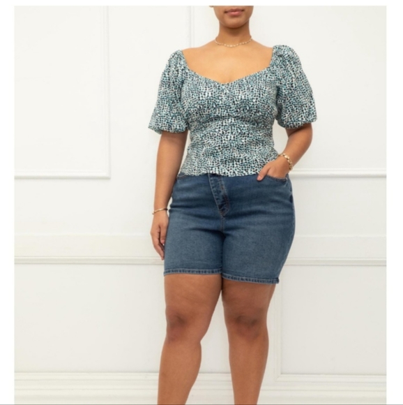 ELOQUII Elements Paint Speckle Puff Sleeves Smocked back, Top Women's Plus Size - Picture 3 of 5